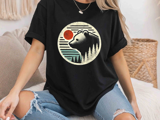 Retro Polar Bear Arctic Sea Scene T-Shirt – 90s Wildlife Watcher Gift, Boho Unisex Tee, Perfect for Nature Enthusiasts