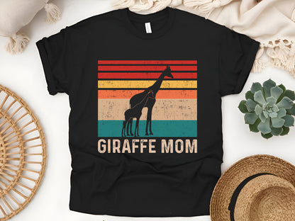 Vintage Giraffe Mom T-Shirt - Retro Animal Lover Tee, Cute Mother’s Day Gift, Unisex Family Shirt