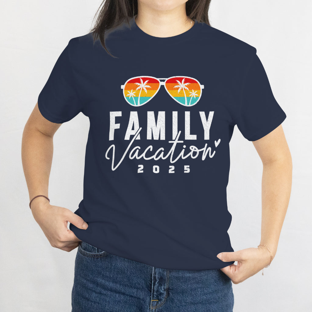 Family 2025 Vibes Unisex Tee - Reunion & Vacation Matching Shirt