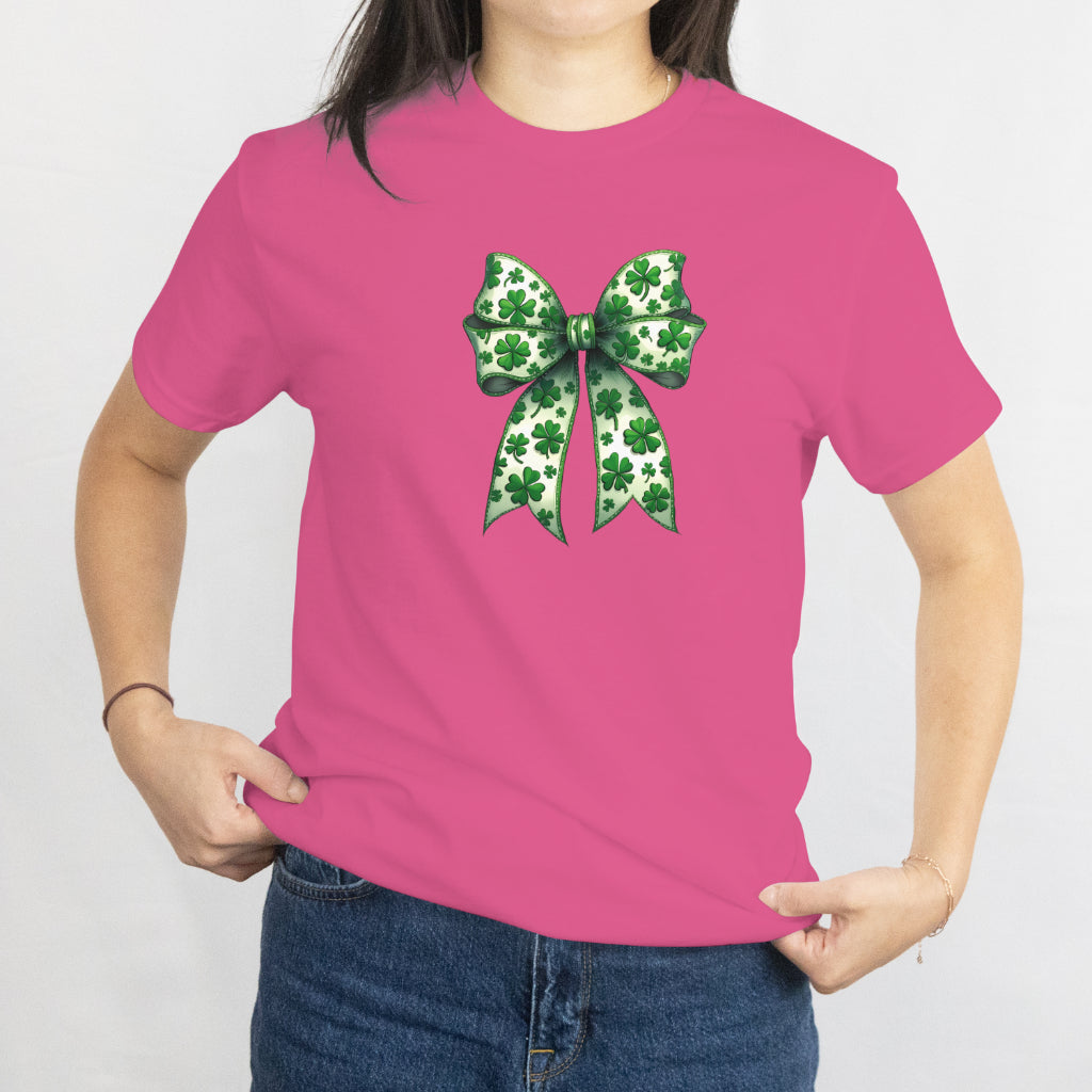 Retro Coquette Bow St. Patrick’s Day Unisex Tee – Lucky Clover Vintage Shirt